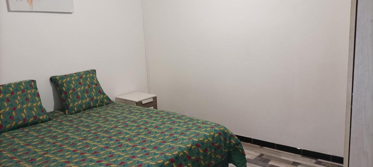 Villa Ou Appartement A Saint-Andre Reunion Buitenkant foto