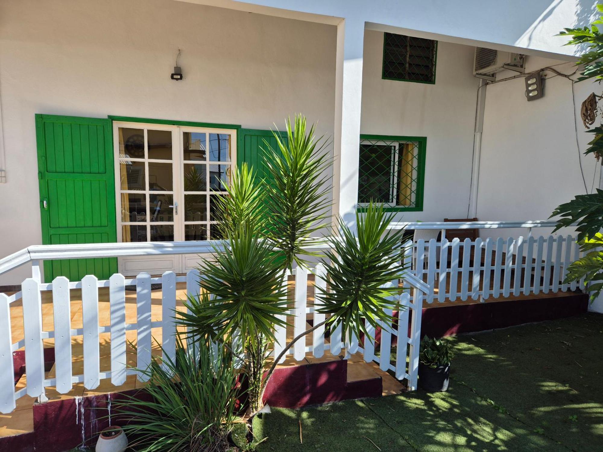 Villa Ou Appartement A Saint-Andre Reunion Buitenkant foto